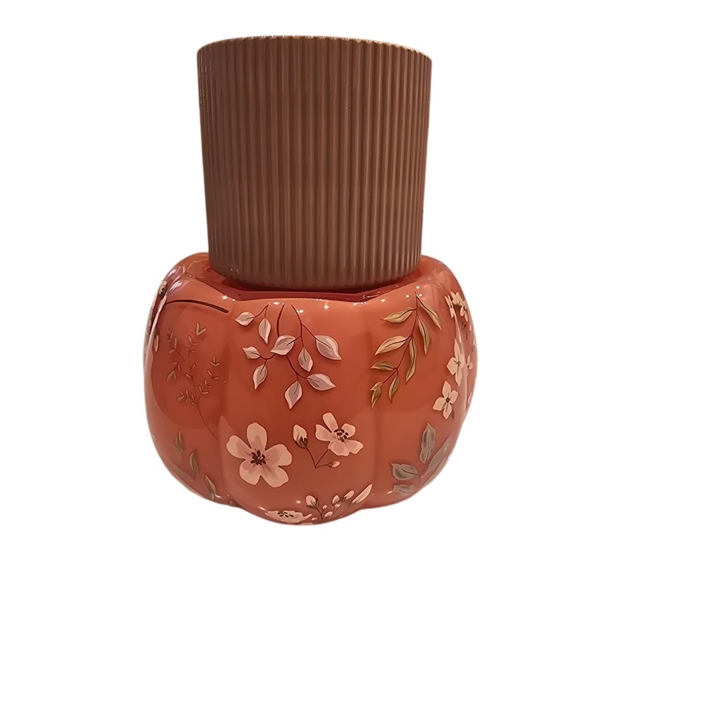 Bath & Body Works 2025 Glass Floral Pumpkin 3-Wick Candle Holder NWT Fall - Picture 2 of 4
